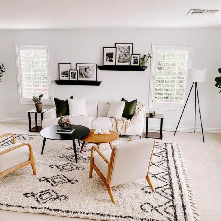 Modern home with clean carpet