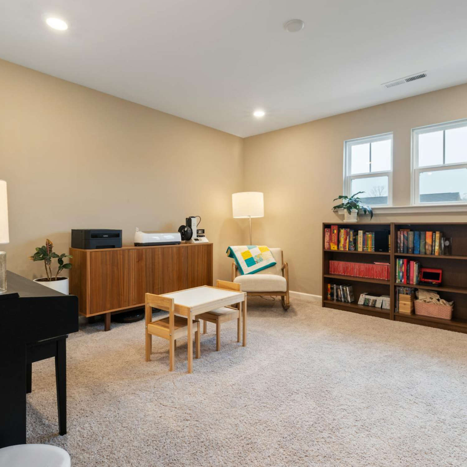 Modern home with clean carpet